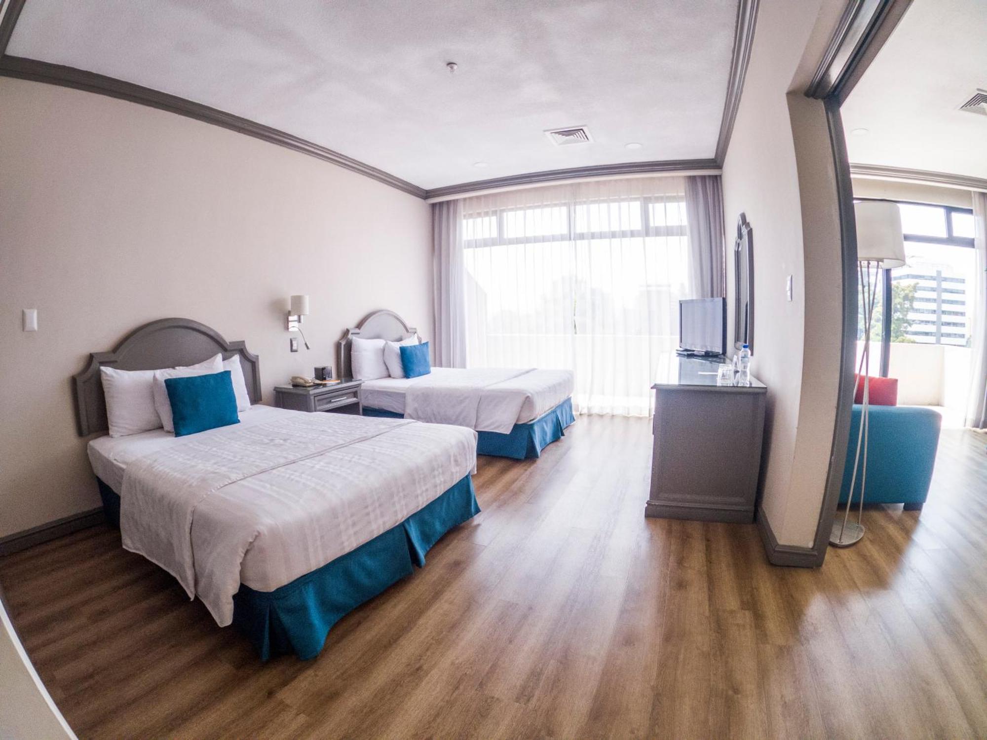 Hotel Santander Plaza Città del Guatemala Esterno foto